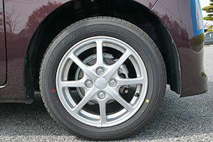 �A���~�z�C�[���ƃ^�C��