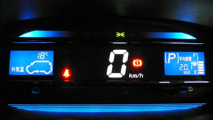 ミライース:メーター夜間