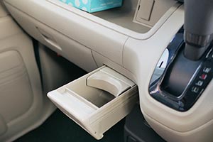 カップホルダー中央1