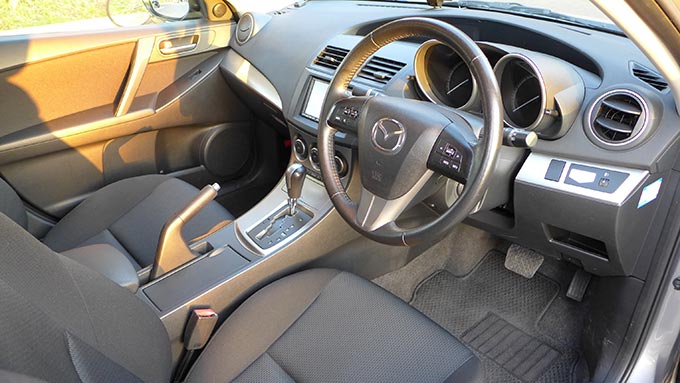 アクセラBL系:内装