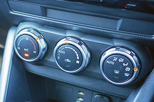 エアコン操作部1