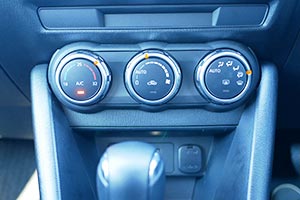 エアコン操作部1