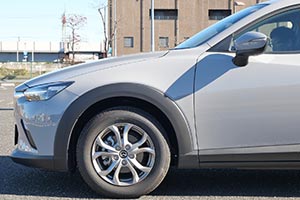 フロントタイヤ