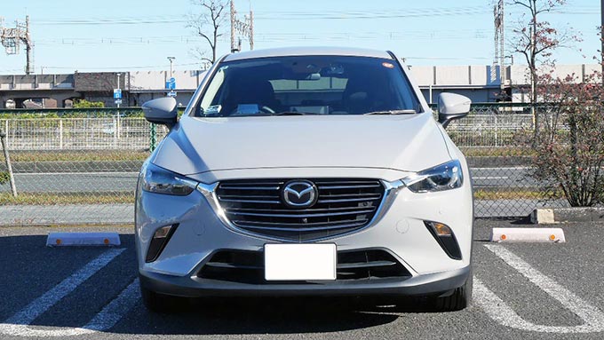 CX-3:フロント正面のデザイン