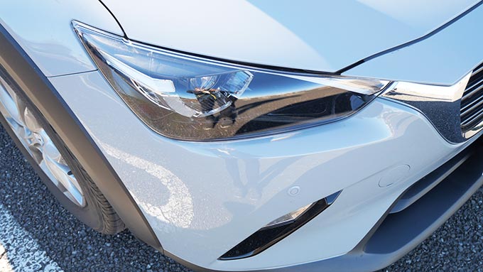 CX-3：ヘッドライト