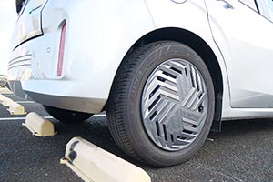 日産ノート・タイヤ2