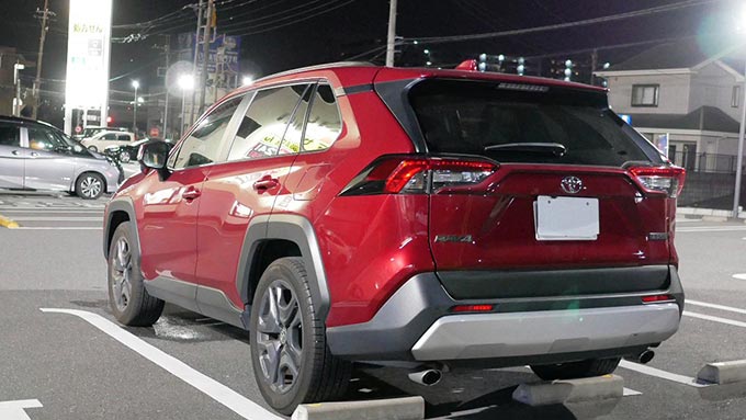 RAV4F{fBfUCẼA